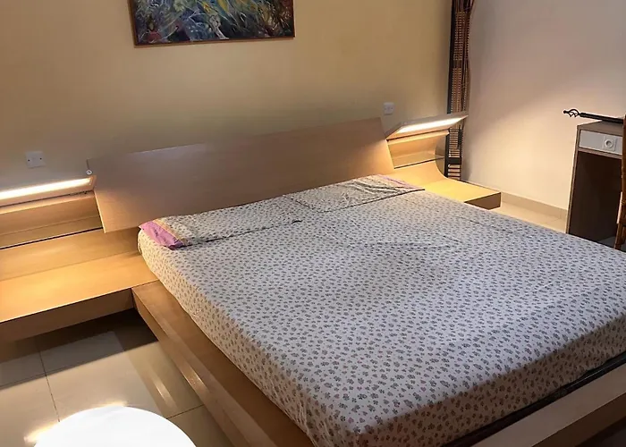 Проживание в семье Albatross *