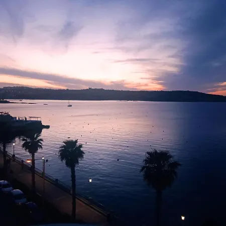 Albatross St. Paul's Bay